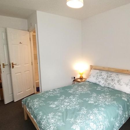 Bright, Chilled Ensuite Db Room In A Shared Flat! ลอนดอน ภายนอก รูปภาพ