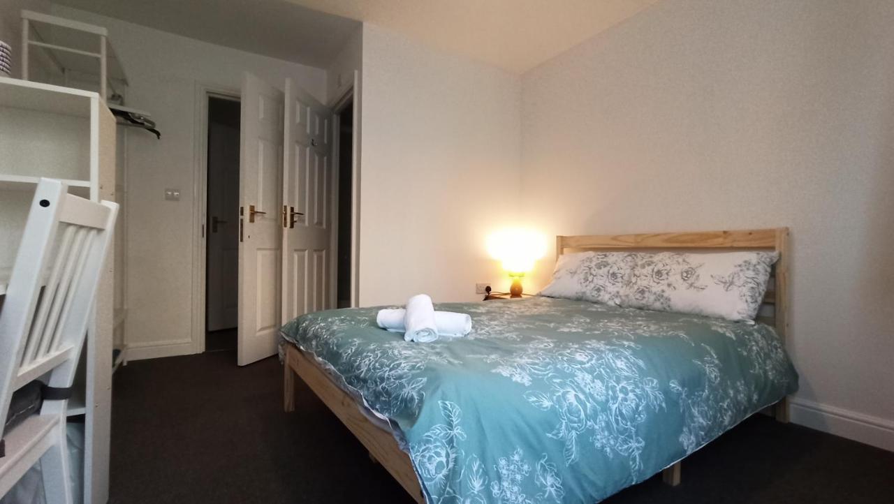 Bright, Chilled Ensuite Db Room In A Shared Flat! ลอนดอน ภายนอก รูปภาพ